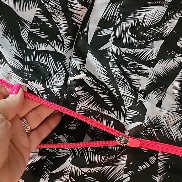 Fabletics Black White  Palm Print Jacket Sz Large - Picture 5 of 10